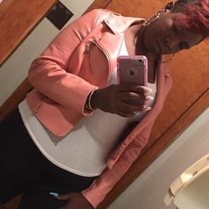 Meet your Posher, Lakeisha